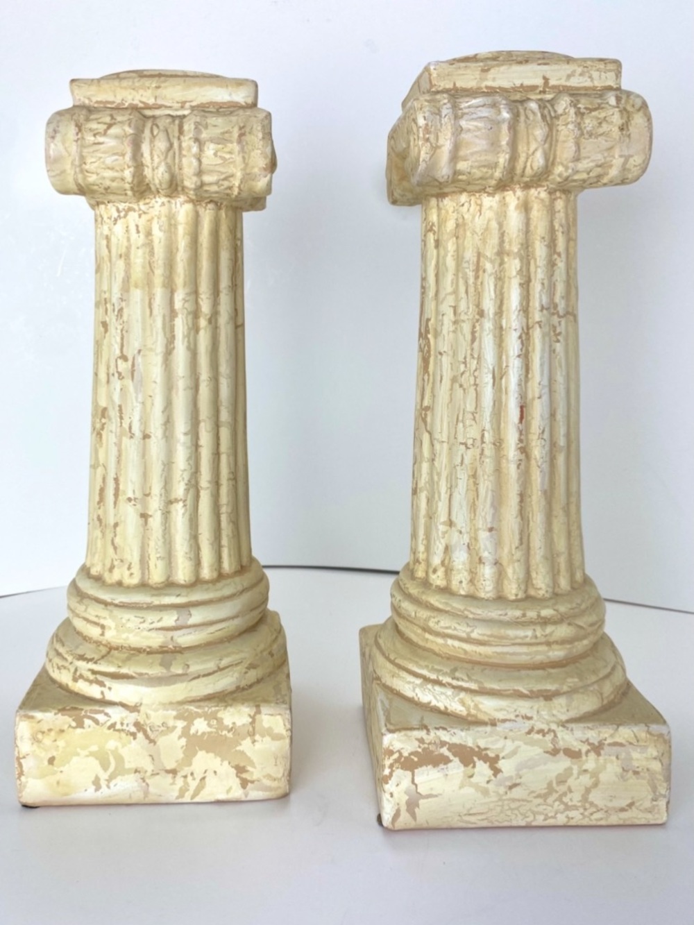 Set of 2 Vintage Greek Column Candlesticks in Aged Neutral Finish - Picture 4 of 10